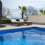 Paradiso - Ravni Apartman *