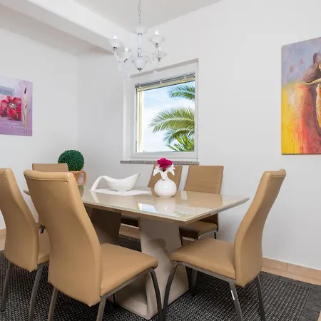 Paradiso - Ravni Apartment
