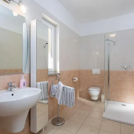Paradiso - Ravni Apartment Labin (Istria)